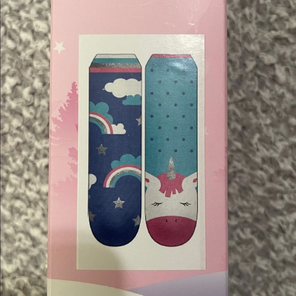 NIB- Totes Toasties- kids 3-6yr- slipper socks